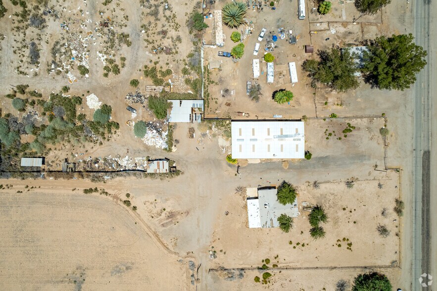 More Photos Of 643 S Intake Blvd, Blythe Warehouse For Sale