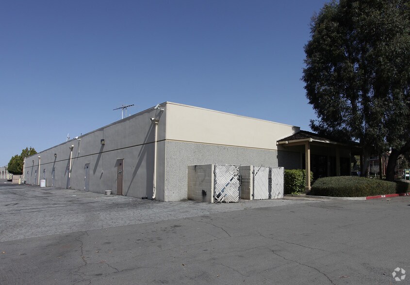 More Photos Of 27725 Jefferson Ave, Temecula Storefront For Lease