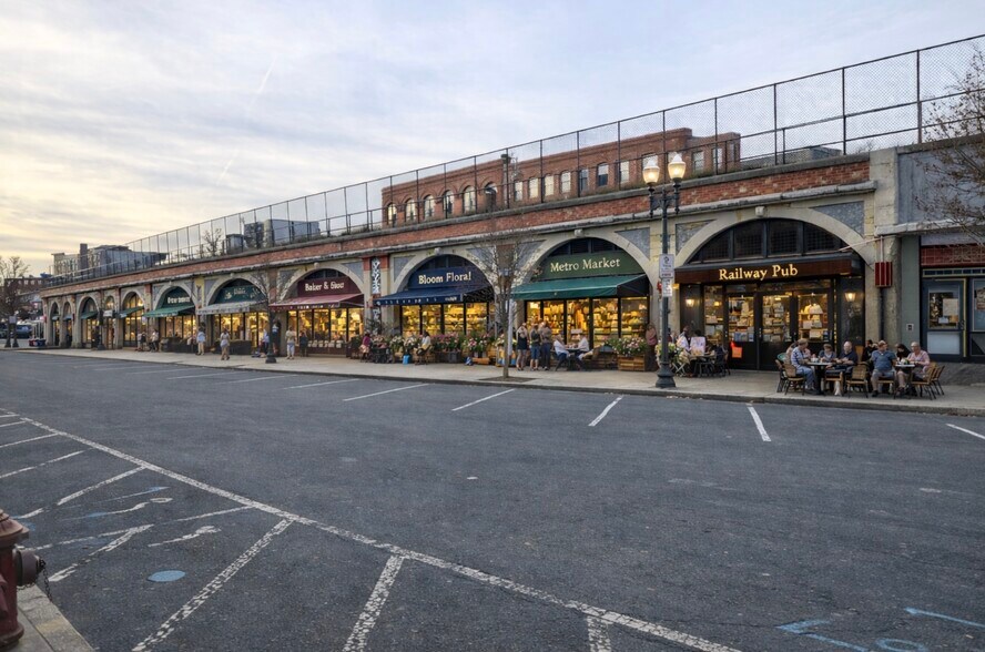 More Photos Of 3-69 Mount Vernon St, Lynn Restaurant For Sale