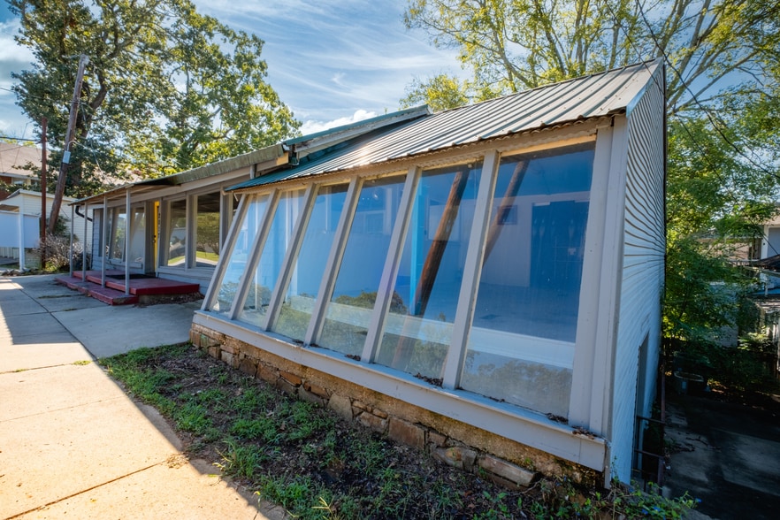 More Photos Of 2017 Kavanaugh Rd, Little Rock Freestanding For Lease