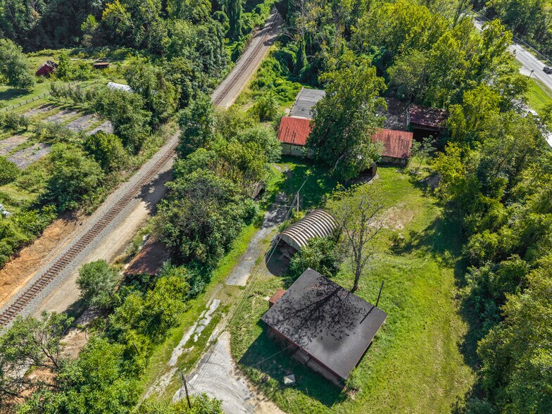 More Photos Of 322 Depot St, Amherst Warehouse For Sale