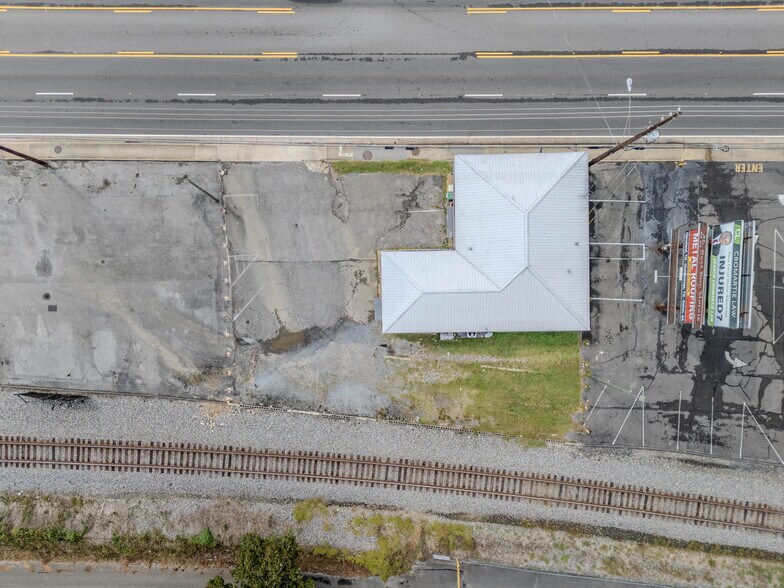 More Photos Of 1400 Shorter Ave NW, Rome Flex For Sale