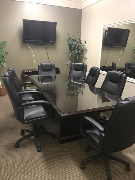 More Photos Of 503 W 2600 S, Bountiful Office For Lease