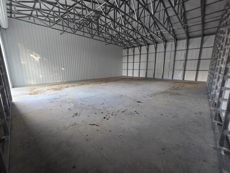 More Photos Of 23147 Hubbards Rd, Remington Warehouse For Lease