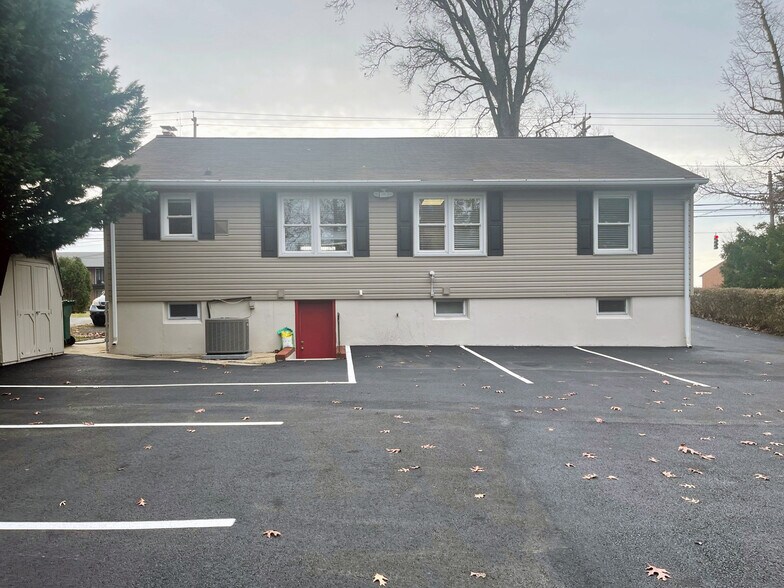 More Photos Of 3814 E Joppa Rd, Nottingham Office For Sale