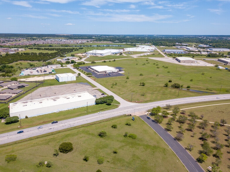 More Photos Of 902 N Twin Creek Dr, Killeen Warehouse For Sale