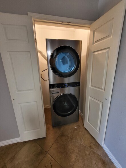 More Photos Of , Houston Multifamily For Sale