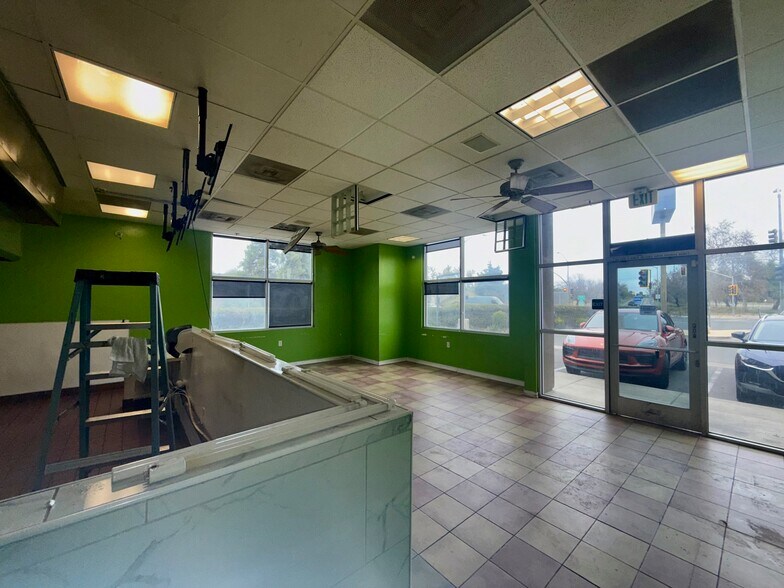 More Photos Of 947 W Olive Ave, Porterville Freestanding For Lease
