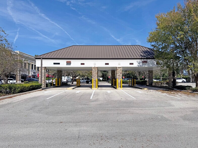 More Photos Of 450 S Orlando Ave, Maitland Bank For Lease