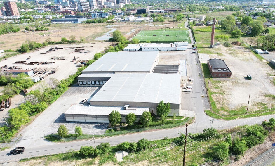 Primary Photo Of 701 Garasches Ln, Wilmington Manufacturing For Lease