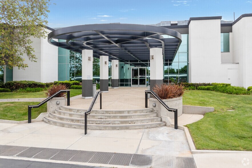 More Photos Of 6602-6694 Convoy Ct, San Diego Office For Sale