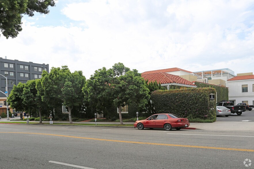 More Photos Of 625 Arizona Ave, Santa Monica Office For Lease