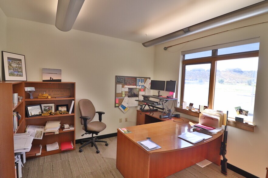 More Photos Of 502 33rd St, Cody Medical For Sale