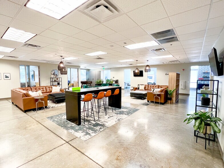 More Photos Of 2045 S Vineyard, Mesa Medical For Sale