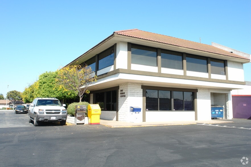 More Photos Of 1093 S Main St, Salinas Office For Lease
