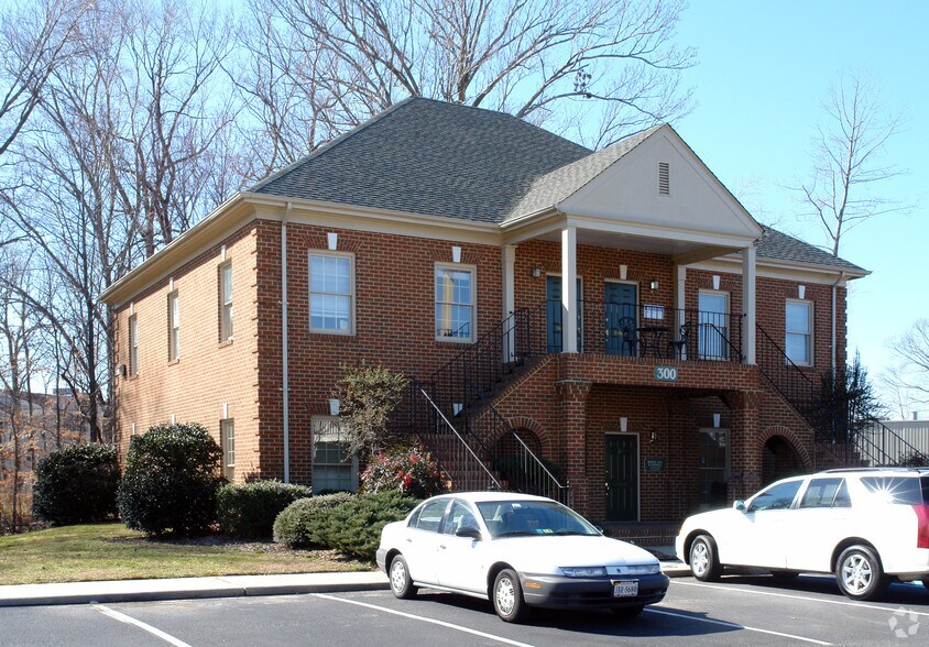 More Photos Of 780 Pilot House Dr, Newport News Office For Sale