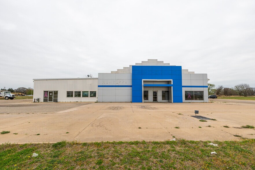 More Photos Of 890 N State Road 14, Harper Auto Dealership For Sale