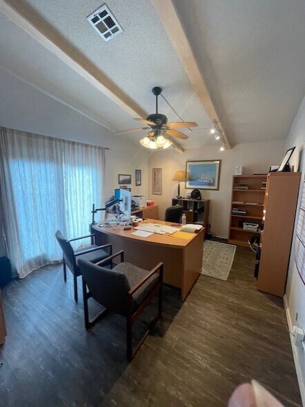 More Photos Of 1611 S Greenwood Ave, Fort Smith Office Residential For Sale