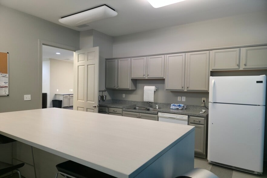 More Photos Of 17228 Lancaster Hwy, Charlotte Medical For Lease