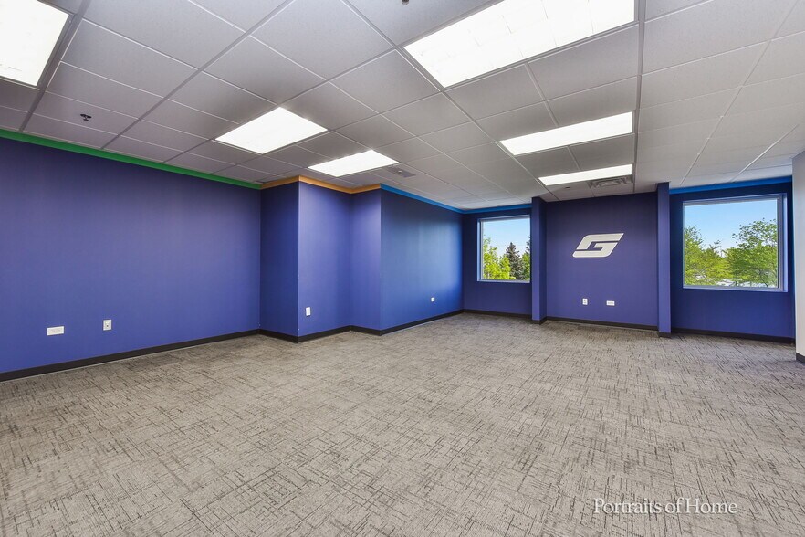 More Photos Of 1585 Beverly Ct, Aurora Warehouse For Sale