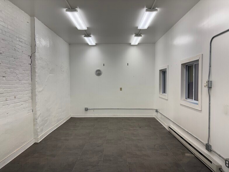 More Photos Of 4201 W 1st St, Duluth Warehouse For Sale