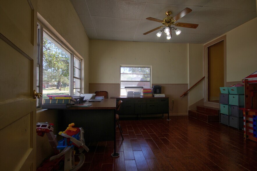 More Photos Of 1504 RR 261, Buchanan Dam Trailer Camper Park For Sale