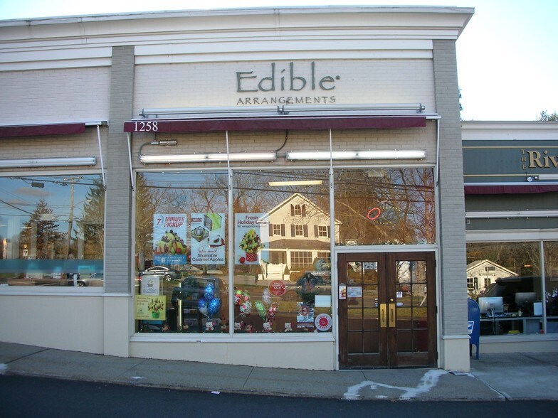 More Photos Of 1240-1260 Post Rd E, Westport Unknown For Lease