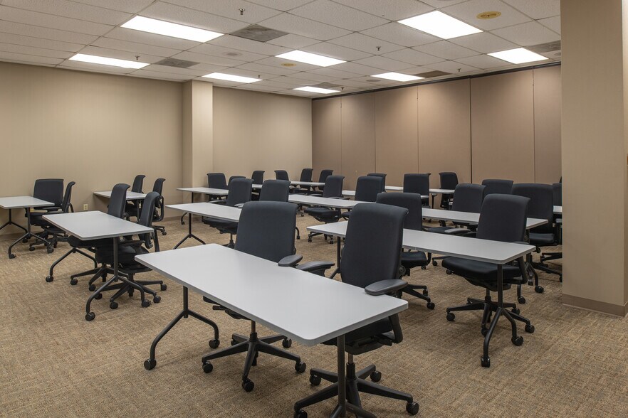 More Photos Of 2402 Wildwood Ave, North Little Rock Medical For Lease