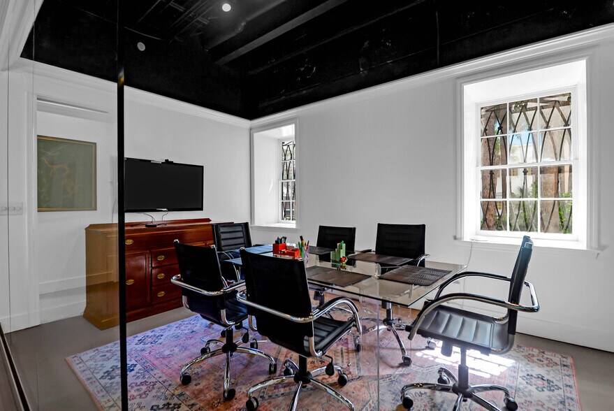 More Photos Of 182-184 E Bay St, Charleston Storefront Retail Office For Sale