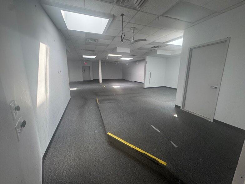 More Photos Of 33-05 Francis Lewis Blvd, Flushing Storefront For Lease