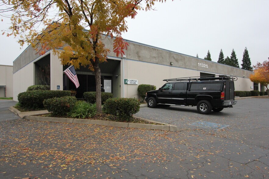 More Photos Of 11325 Sunrise Gold Cir, Rancho Cordova Flex For Sale