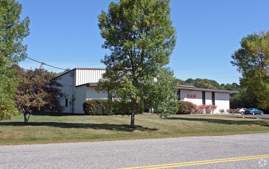 More Photos Of 14 Washington Ave, Scarborough Flex For Sale