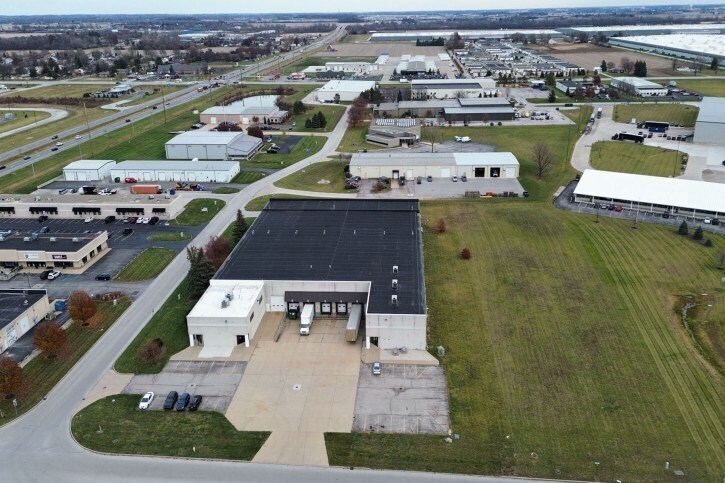 More Photos Of 7829 Ponderosa Rd, Perrysburg Manufacturing For Lease