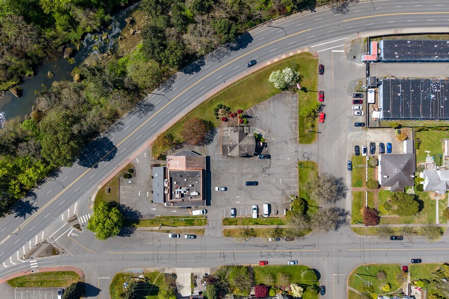 More Photos Of 130 Terminal Av N, Nanaimo General Retail For Sale