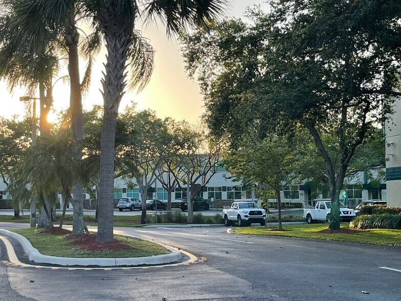 More Photos Of 757 Shotgun Rd, Sunrise Light Manufacturing For Lease