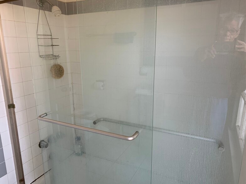 More Photos Of 1826 Wellington Rd, Los Angeles Specialty For Sale