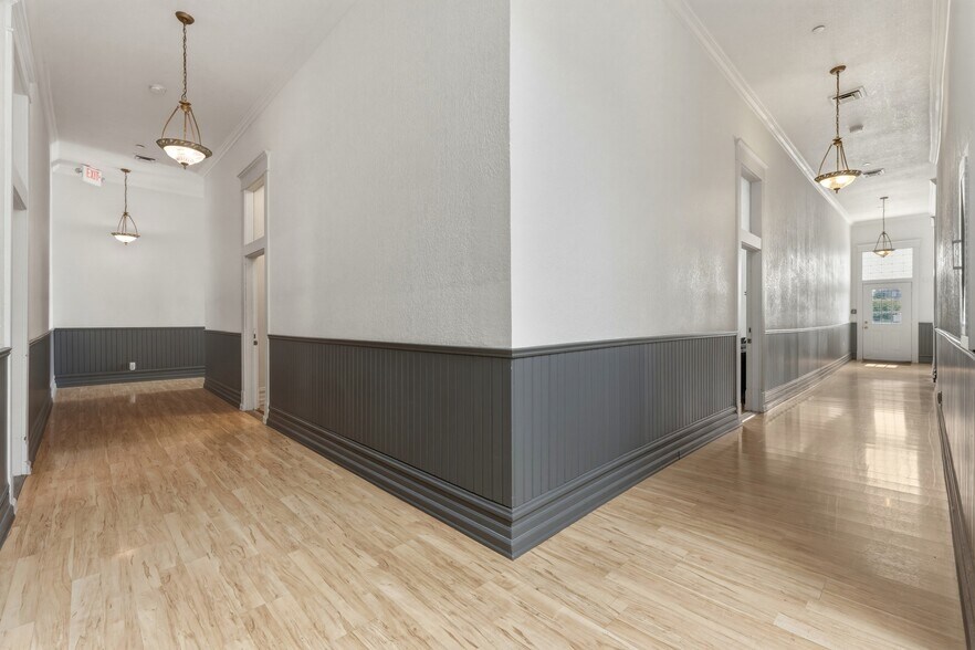 More Photos Of 214-226 E Main st, Walla Walla General Retail For Sale