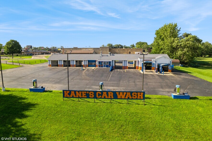 More Photos Of 731 Midwest Ct, Freeport Carwash For Sale