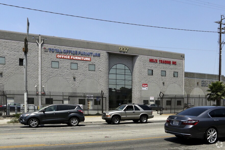 Primary Photo Of 937 S Alameda St, Los Angeles Warehouse For Lease