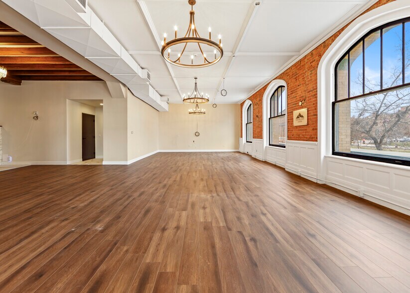 More Photos Of 130 E Kiowa Ave, Colorado Springs Apartments For Sale