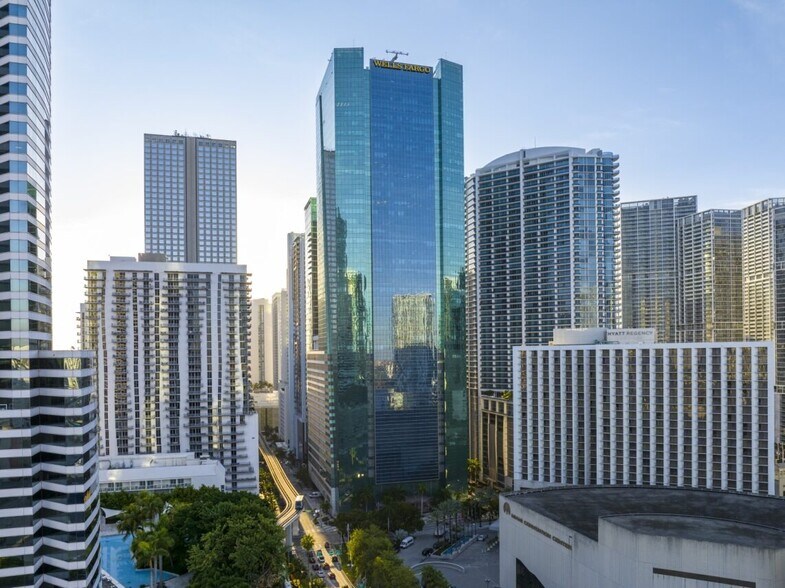 More Photos Of 333 SE 2nd Ave, Miami Office For Lease