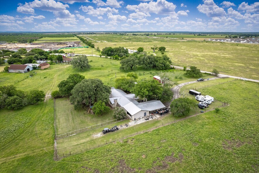 More Photos Of 425 Seawillow Rd, Lockhart Land For Sale