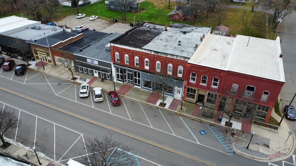 More Photos Of 108-112 E Main St, Vernon Storefront Retail Residential For Lease