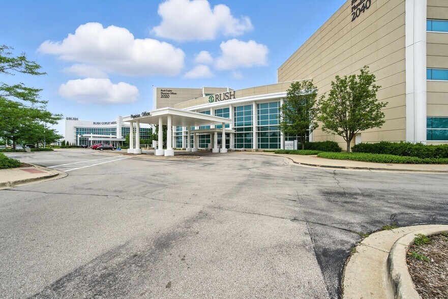 More Photos Of 2040 Ogden Ave, Aurora Medical For Lease