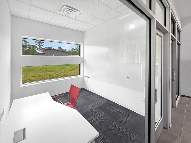 More Photos Of 32503 Tamina Rd, Magnolia Unknown For Lease