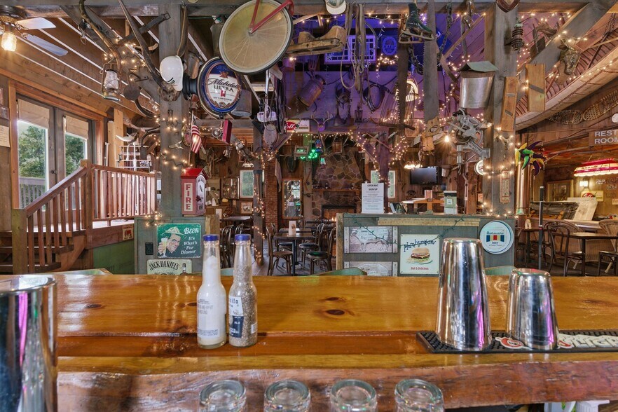 More Photos Of 581 US Route 9, Schroon Lake Restaurant For Sale