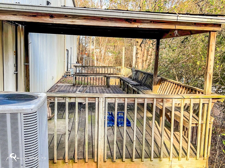 More Photos Of 121 Bells Ferry Ln, Marietta Distribution For Lease