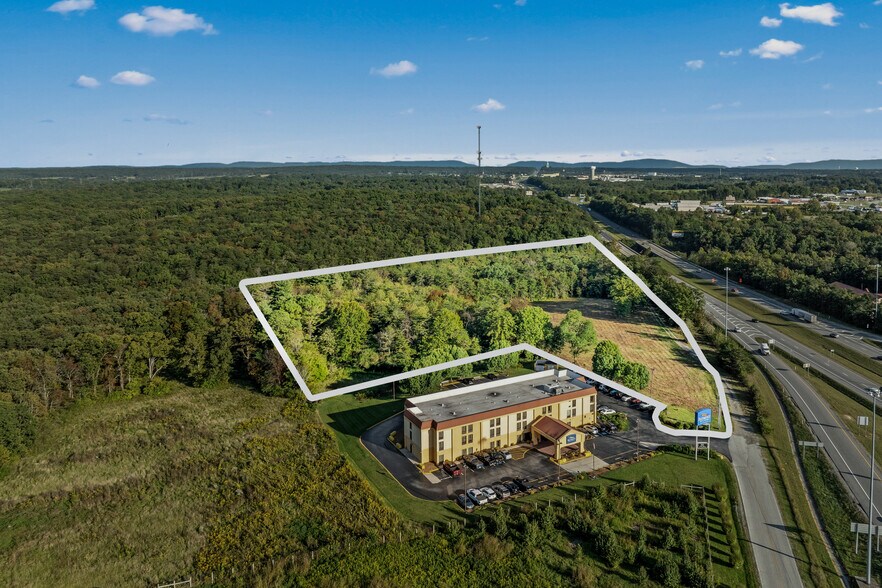 Primary Photo Of 4038 Main st, Crossville Land For Sale