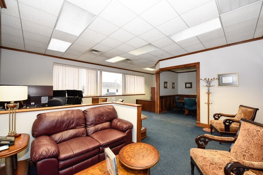 More Photos Of 5266 Seneca St, West Seneca Office For Lease