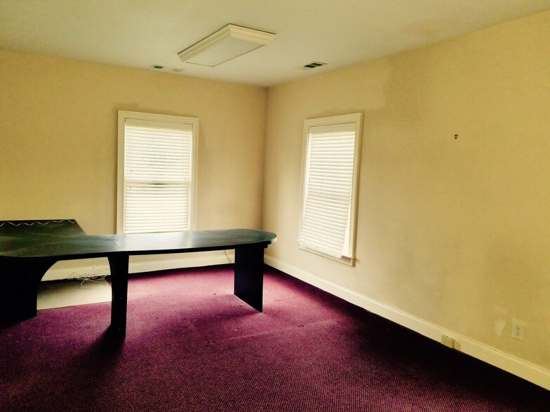 More Photos Of 5400 Laurel Springs Pky, Suwanee Office For Sale